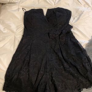 Super cute francesca’s romper! only worn a couple of times just grew out of it!!